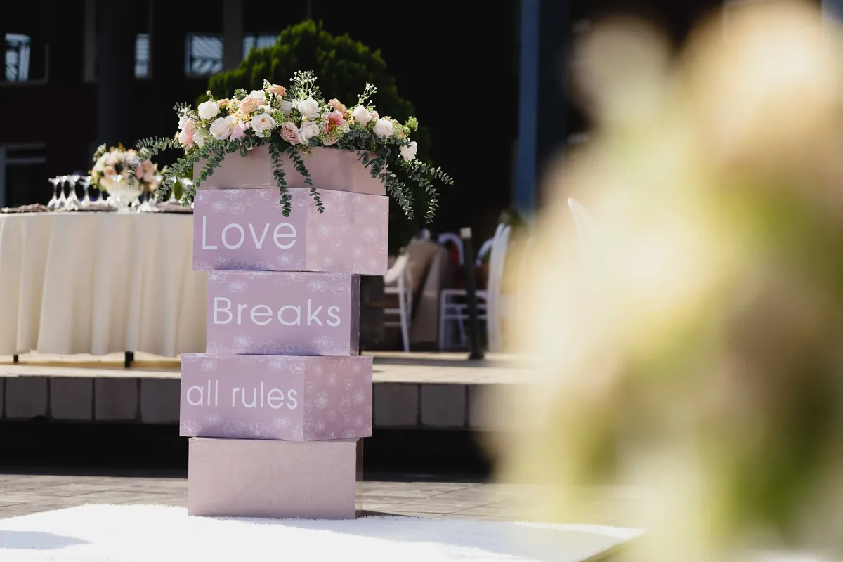How to Create a Wedding Hashtag Guests Will Use