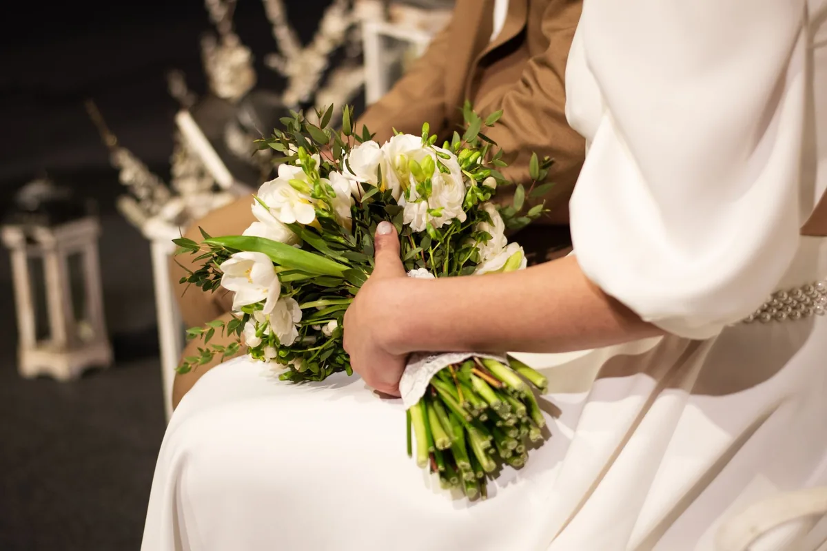 Wedding Flower Guide: Bouquets & Season